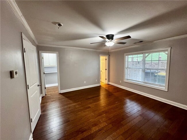 Building Photo - 2212 Ewell Park Dr NW
