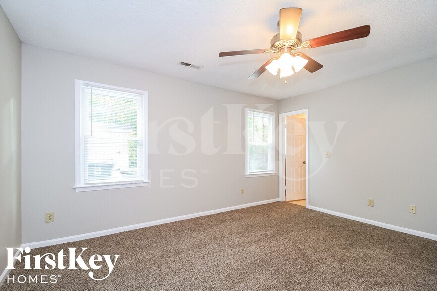 Building Photo - 5909 Running Ridge Rd