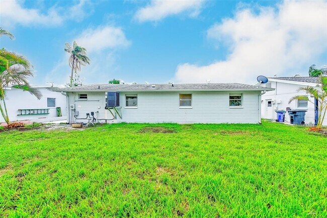 Building Photo - 178 175th Ave E