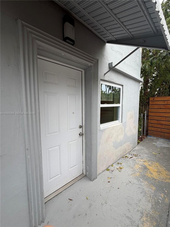 Building Photo - 1430 Michigan Ave