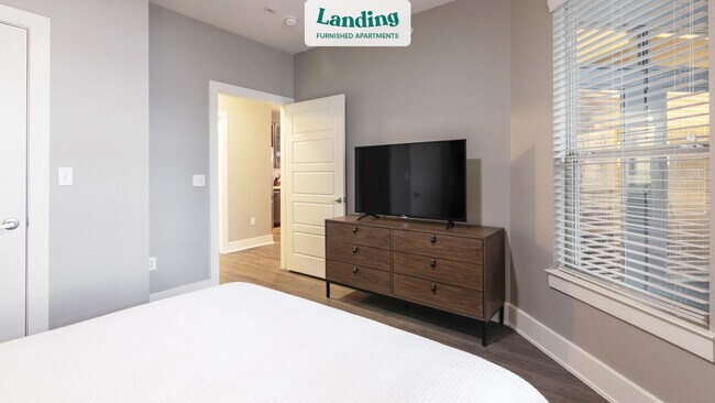 Building Photo - 1620 E Riverside Dr