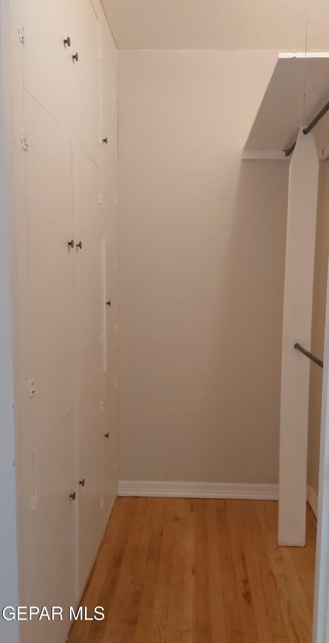 Building Photo - 3609 Jefferson Ave