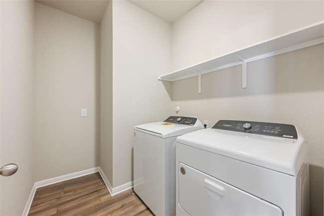 Building Photo - 112 Short Toed Swoop