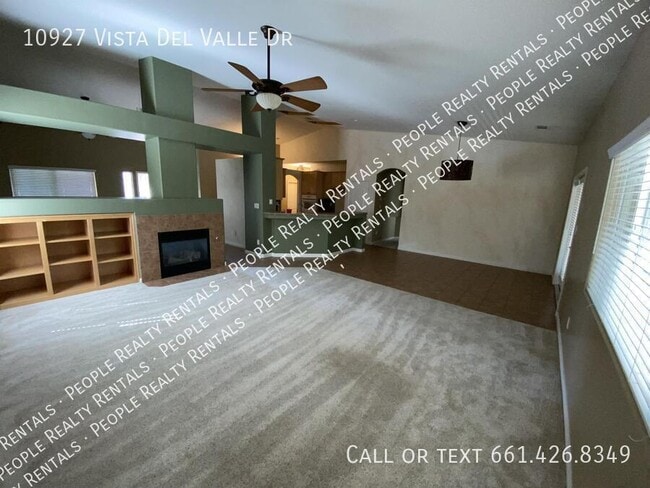 Building Photo - 10927 Vista Del Valle Dr