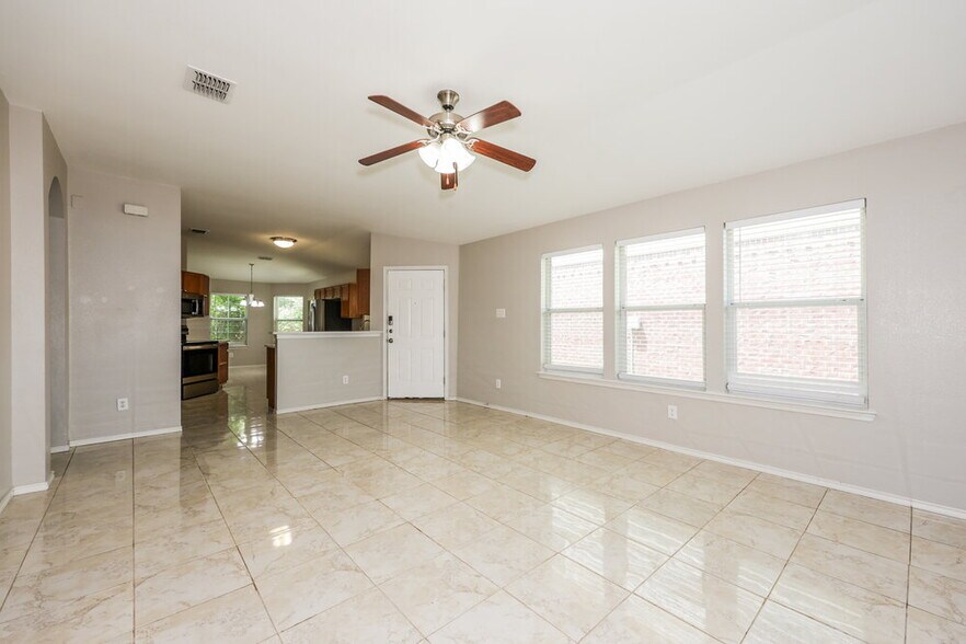 Building Photo - 4736 Cedar Springs Dr
