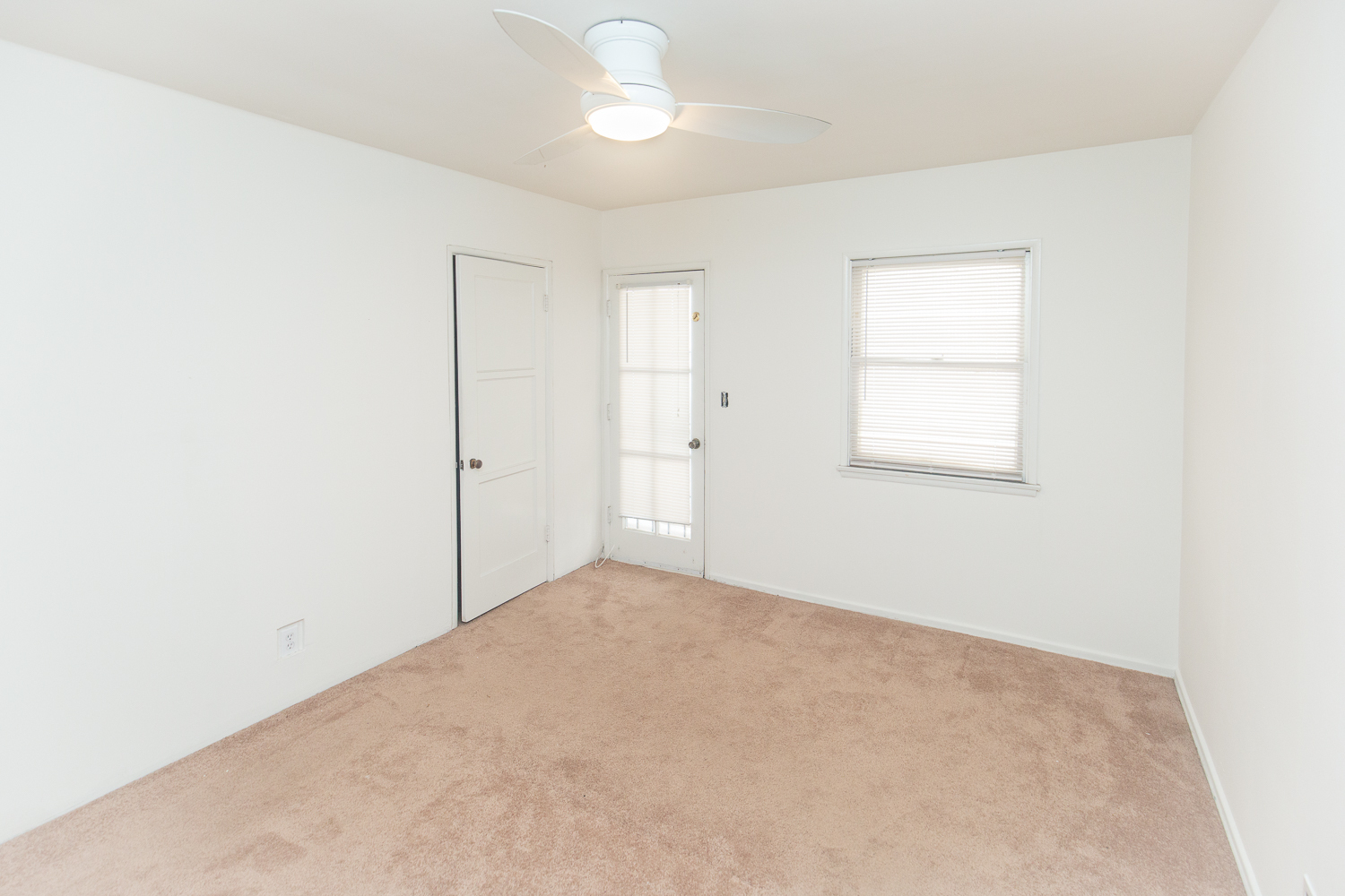 Bedroom with rear access to stairs - 11068 Mississippi Ave