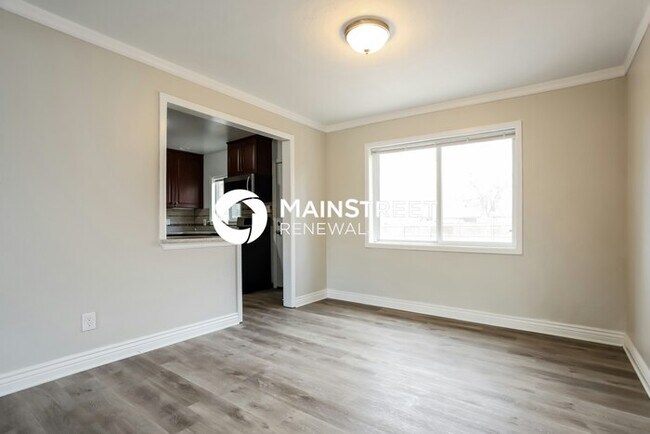 Building Photo - 3 Bedroom Pet-Friendly Home in AURORA, CO with Main Street Renewal