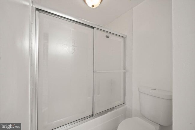 Building Photo - 5451 Endicott Ln