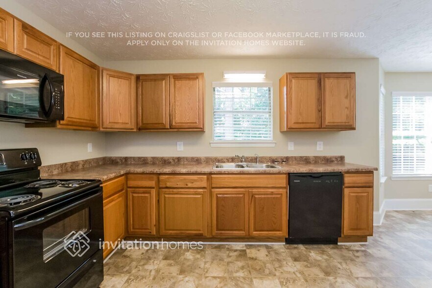 Building Photo - 15 Candlewood Ct