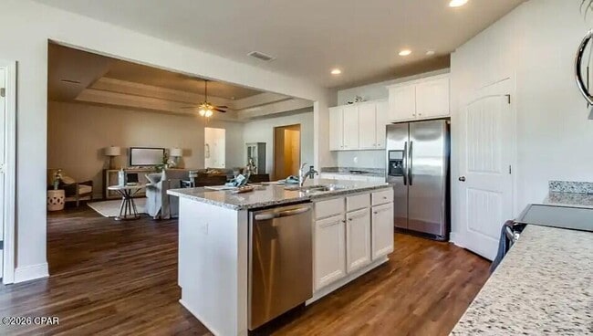 Building Photo - 220 Bridge Harbor Dr