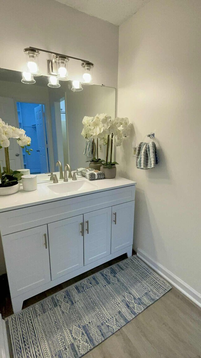 Building Photo - 1117 Sandy Beach Dr