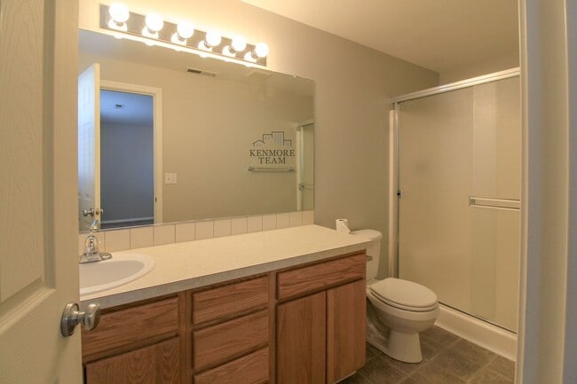 Building Photo - 4811 Cleveland Ln