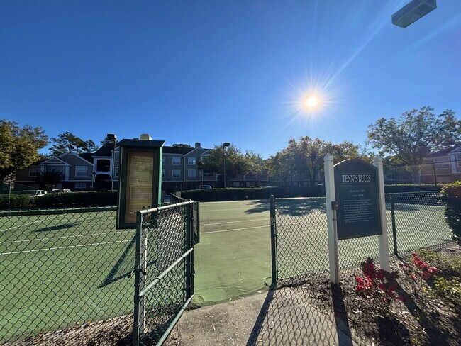 Building Photo - 8300 Elm Park Dr