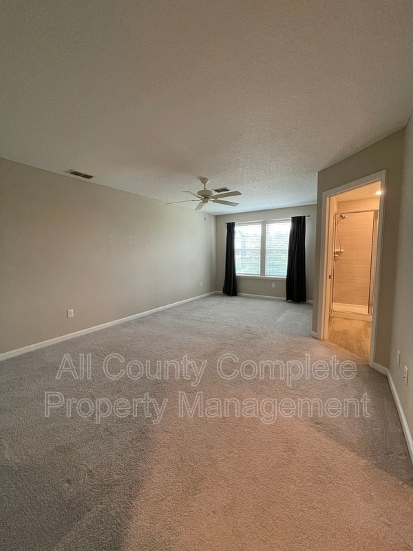 Building Photo - 12804 Josslyn Ln