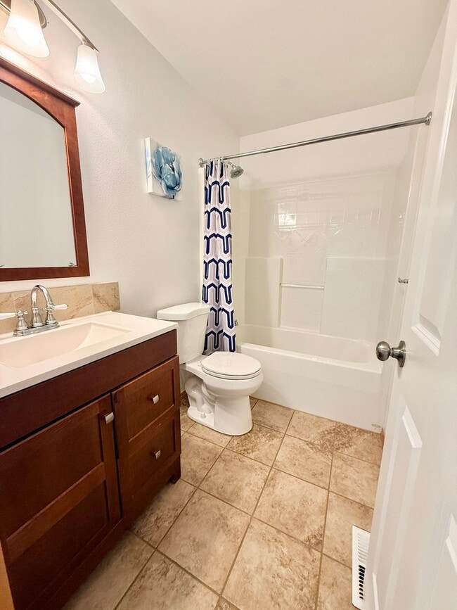 Building Photo - Rare First-Time Rental | Spacious 5BR + Office Cul-de-Sac Home Backing to Nature