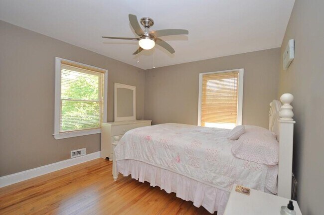 Building Photo - 3BR Near East Atlanta Village