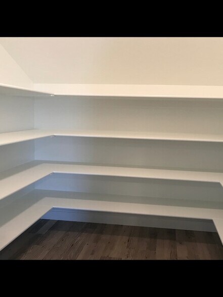 Building Photo - 5152 W Beach Comber Way
