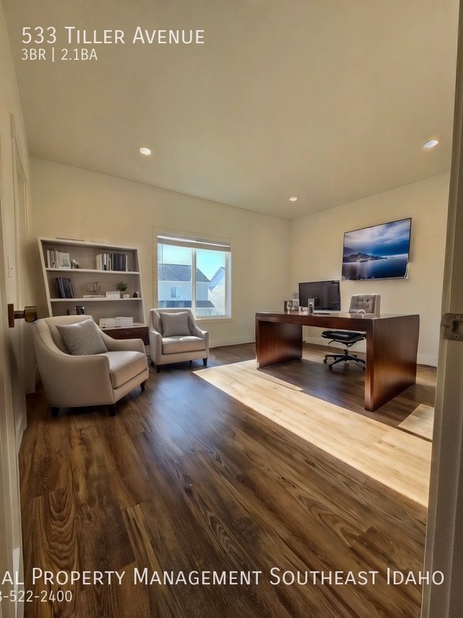 Building Photo - 533 Tiller Ave