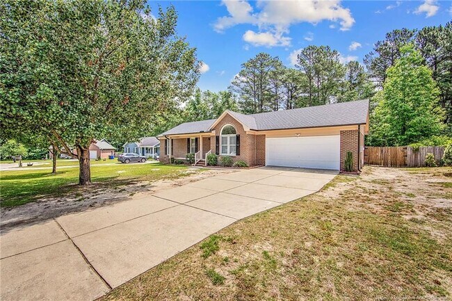 Building Photo - 2713 Leabrook Dr
