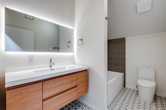 Building Photo - 3974 Lost Creek Dr