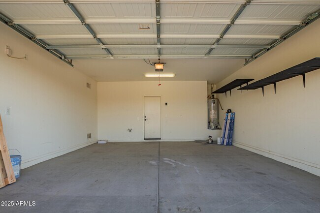 Building Photo - 2669 E Bellerive Dr