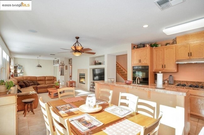 Building Photo - 3792 Pintail Dr