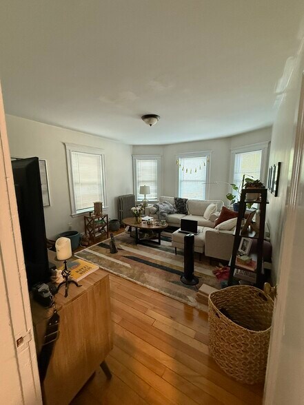Primary Photo - 399 Broadway