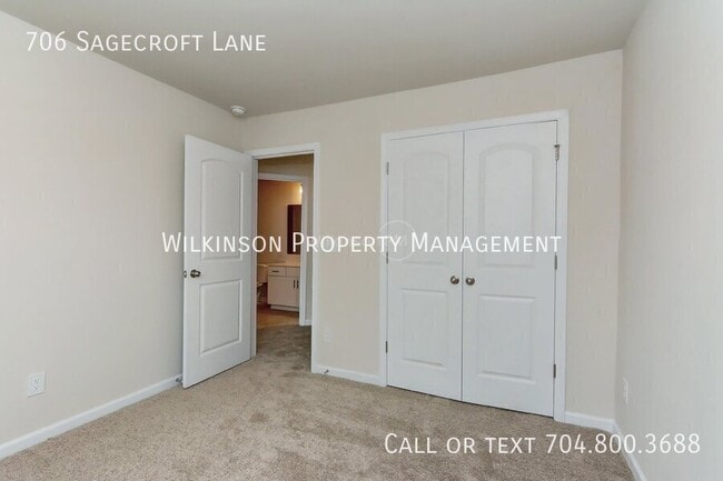 Building Photo - 706 Sagecroft Ln