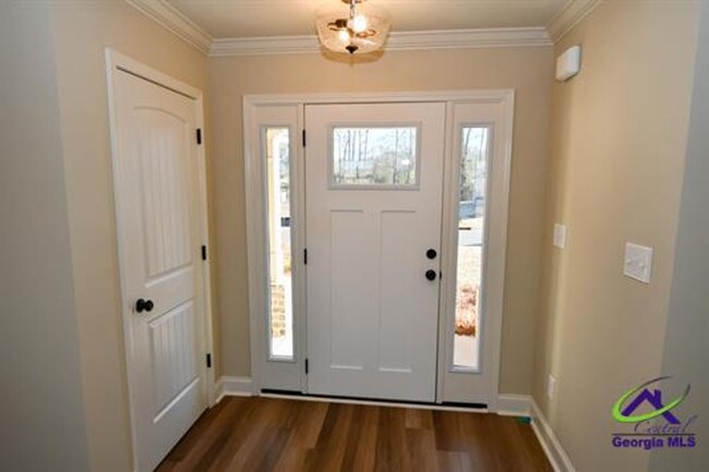 Building Photo - 204 Otters Rdg Dr