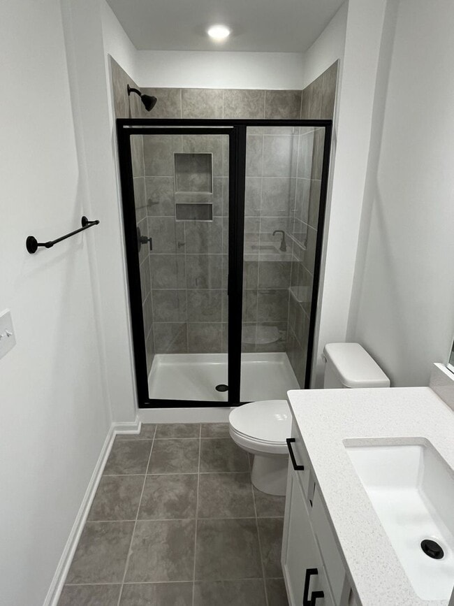 Building Photo - Brand New 4 Bed Townhome in North Charlotte!