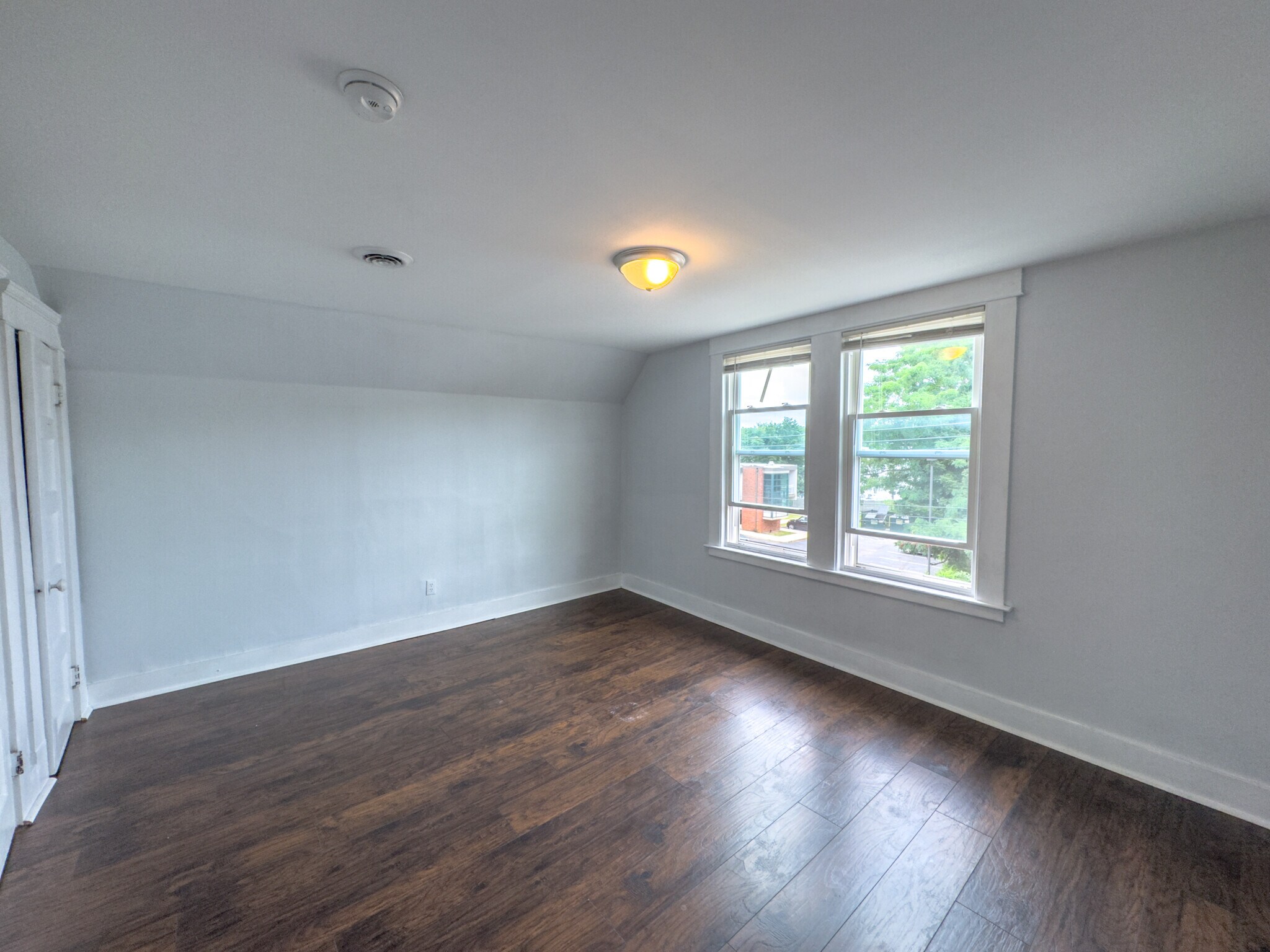 Building Photo - 255 County St