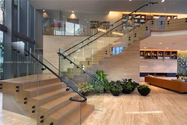 Building Photo - 16385 Biscayne Blvd