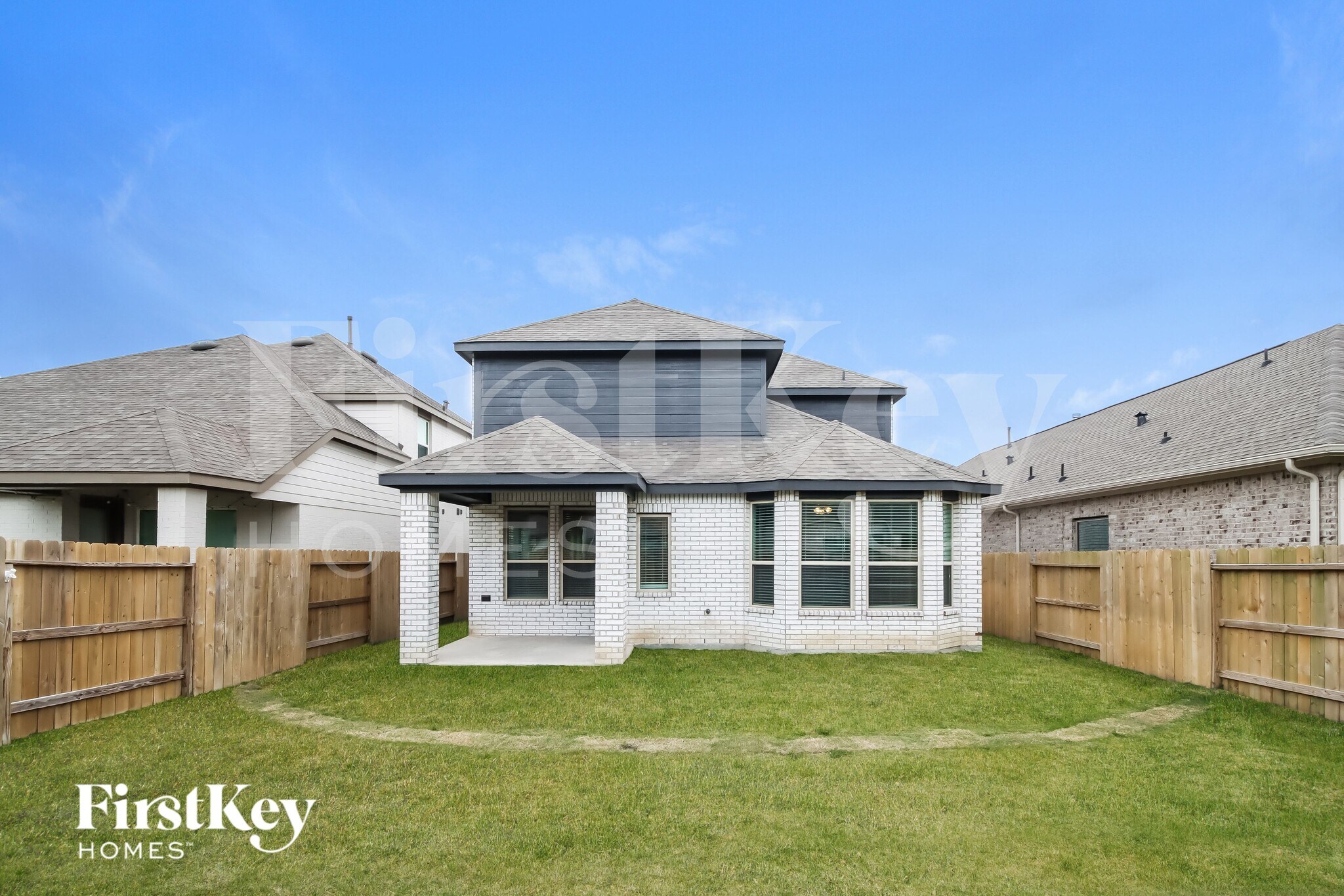 Building Photo - 16411 Little Pine Creek Dr