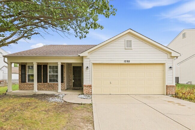 Building Photo - 1295 Spring Lake Dr