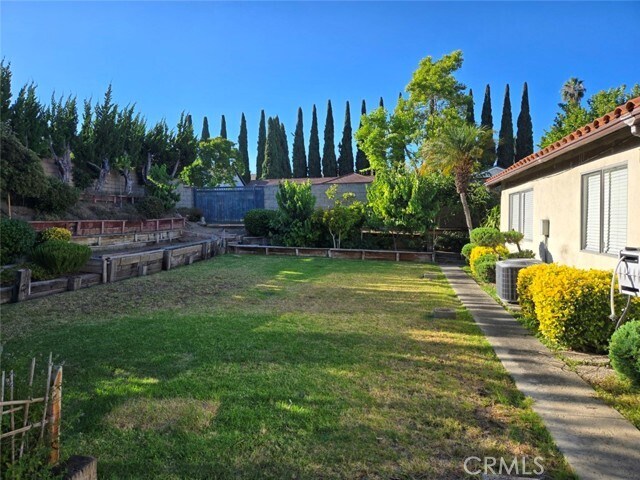 Building Photo - 2125 Camino La Vista