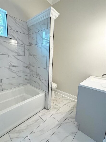 Building Photo - 3307 Baudin St