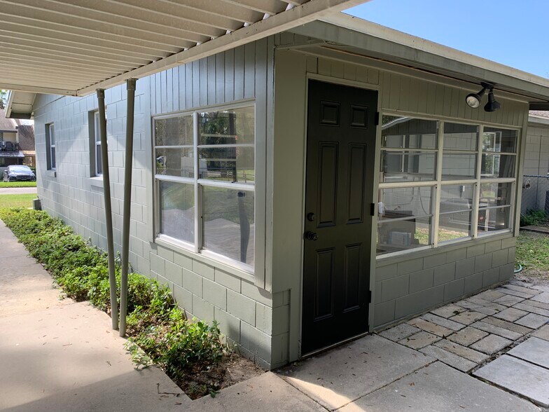 Building Photo - 127 E Kentucky Ave