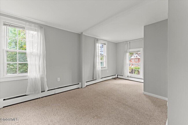 Building Photo - 53 White St