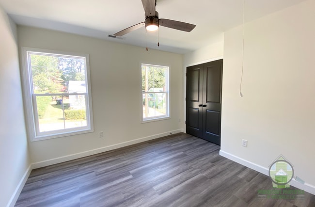 Building Photo - 228 Maco Terrace