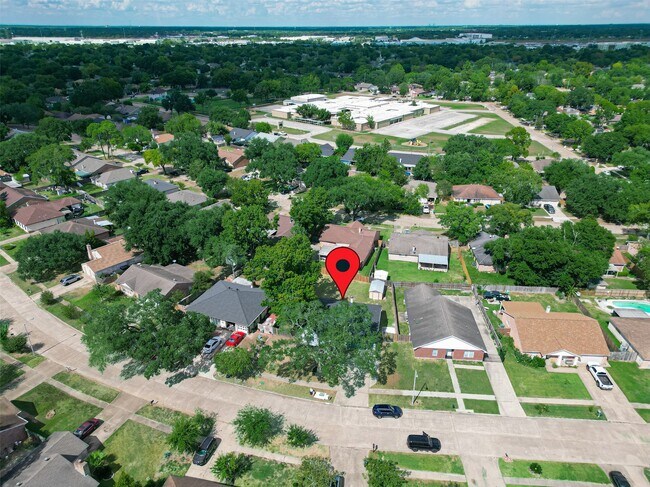 Building Photo - 6822 Dusty Dawn Dr