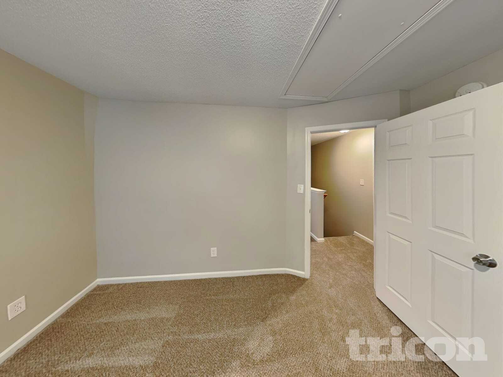 Building Photo - 297 Mission Tripp St