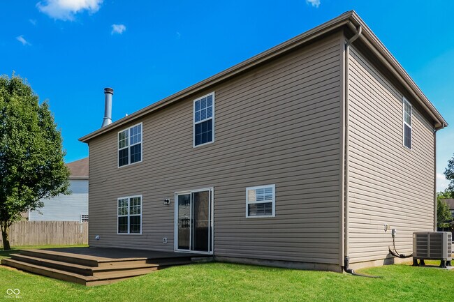 Building Photo - 6412 Pemboke Ct