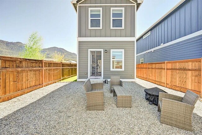 Building Photo - Charming 3-Bed, 3-Bath Home in The Farm – ...