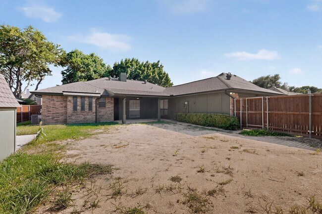 Building Photo - Renovated Home In the Coveted Allen ISD