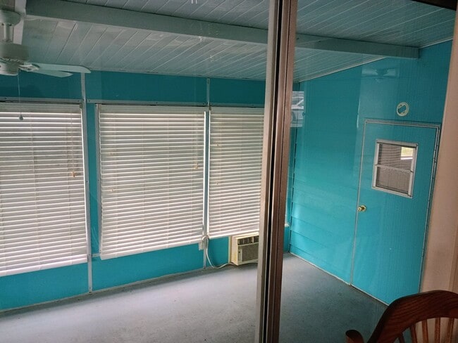 Building Photo - 2 Bedroom 2 bathroom