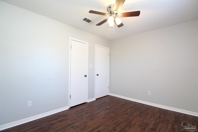 Building Photo - 7642 Sandy Creek Dr