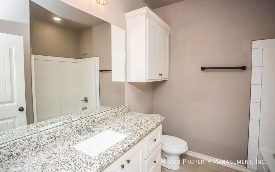 Building Photo - 1503 Avenue O