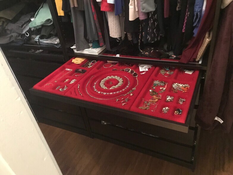 Felt lined drawer/Jewlery Organizer - 811 Lowry Ave NE