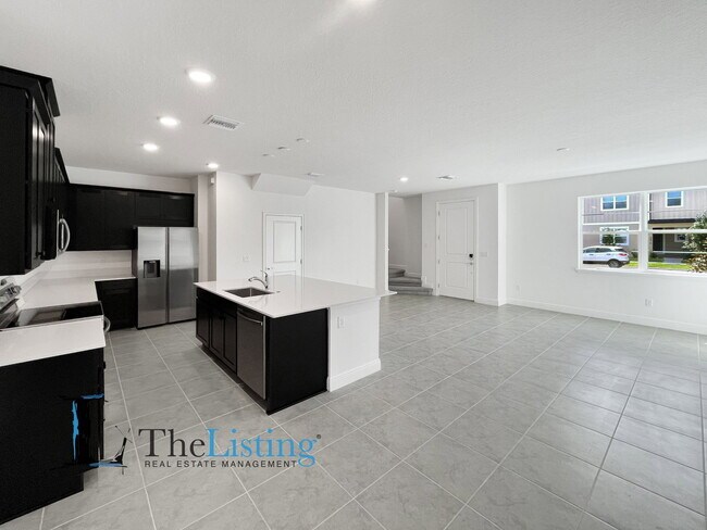 Building Photo - 3875 Knotty Pne St