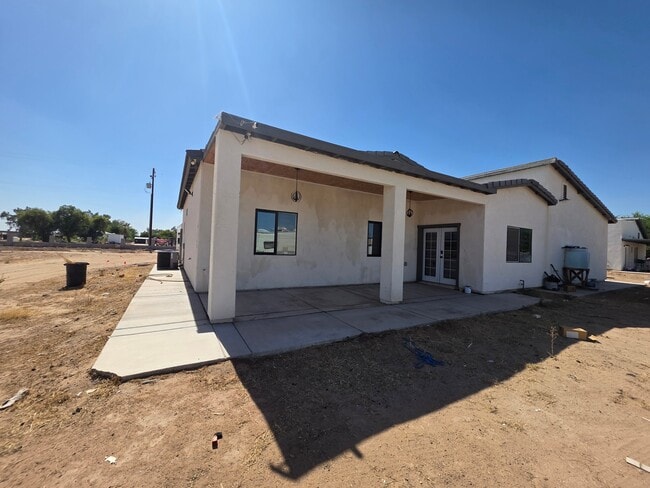 Building Photo - 17187 S Avenue B 1/2